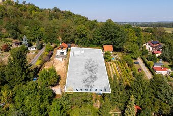 Prodej pozemku pod Kunětickou horou 1128m2, ev.č. 00037 - 5