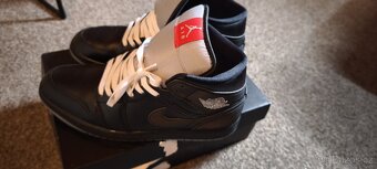 AIR JORDAN 1 MID SE - 5