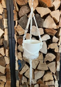 Závěsný květináč macramé - 5