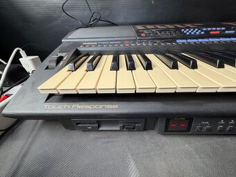 Yamaha PSR-600 1993 - 5