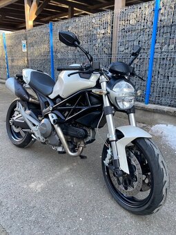 Ducati Monster 696 - 5