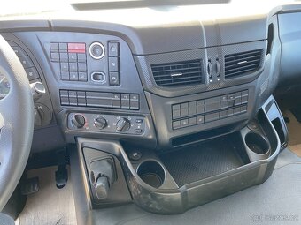 Iveco X-WAY s zemědělskou nástavbou - 5