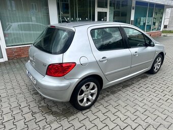 Peugeot 307 Nova technická slušný stav velke android radio - 5
