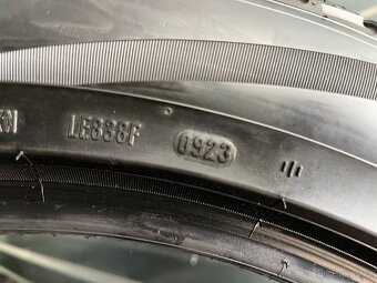 285/45 R22 114Y - 5