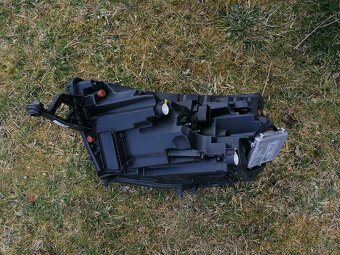 Přední pravé full LED světlo Škoda Kamiq - 5