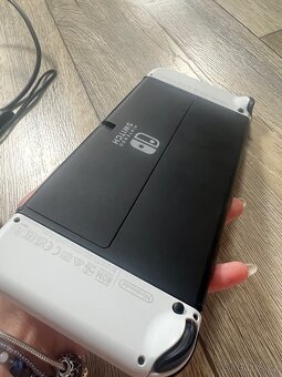 konzole Nintendo Switch - OLED white - 5