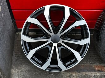 ALU kola Audi 19" 8,5J ET32 + 245/45/R19 - 5