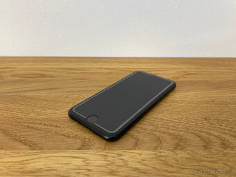 Apple iPhone SE2020 128GB Black - perfektní stav,baterie 85% - 5