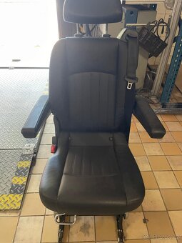 Sedačky Mercedes benz - 5