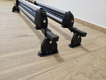 Střešní nosič Böhm + nosič lyží Hakr - 5