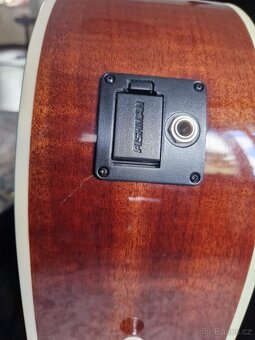 Elektroakustická kytara Fender - 5
