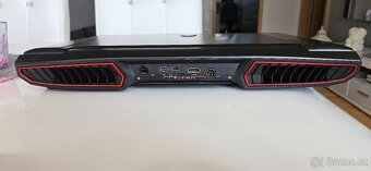 MSI Titan - 5