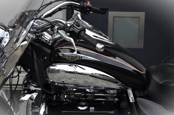 Triumph Rocket III Touring - 5