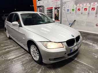 Bmw e90 320d - 5