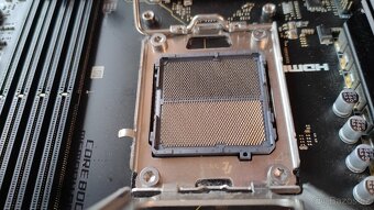 MSI MAG B650 TOMAHAWK WIFI - 5