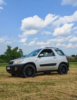 Toyota RAV4 1.8 benzín - 5