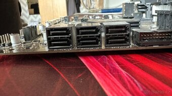 MSI Z390-A PRO + i3-9100 (4C/4T) - 5
