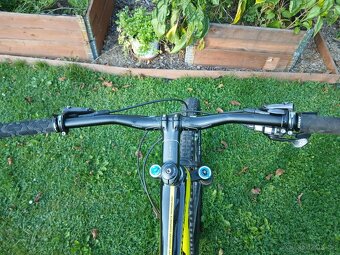 Karbonové kolo Giant Anthem Advanced 27,5 - 5