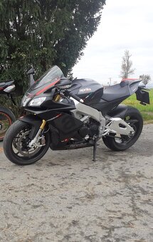 Aprilia Rsv4 RR APRC - 5