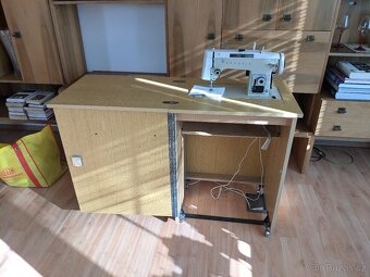 Šicí stroj Lucznik - 5