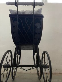 starožitný kočárek pro panenku - 5