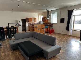Pronájem prostor 161 m² Klecany u Prahy - 5