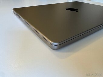 Apple MacBook Pro 14” 2023 M3/512GB/BATERIE 100% - 7 CYKLŮ - 5