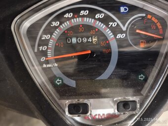 Motorka KYMCO SUPER8 50 CK50QT-6 Žlutá modrá - 5