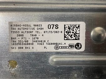 Palubní deska černá 81X 5K1857001A VW Golf 6 r.v. 2011 - 5