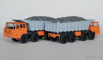 Tatra 813 8x8 s nemeckou nadstavbou Semex 1/43 - 5