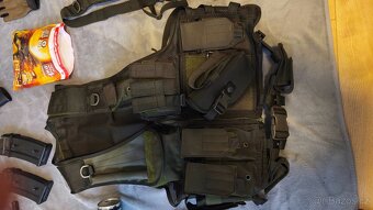 Airsoft pistole + vybavení - 5