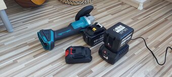 Nabíječka Akumulátorů 18-21V pro baterie Makita 18V, nové. - 5