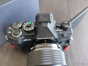 Olympus OM-D E-M5 Mark III + M.ZUIKO ED 12-40 mm f/2,8 Pro + - 5