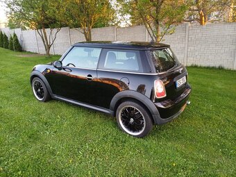 Prodám Mini One, typ 2011,motor 1,6 benzin 55kW - 5