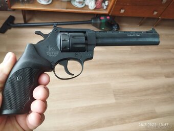Revolver Flobert typ 661, 6 mm - 5