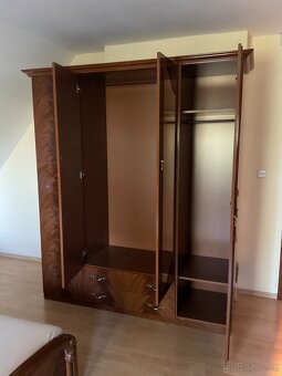 Sestava italského nábytku do ložnice. - 5