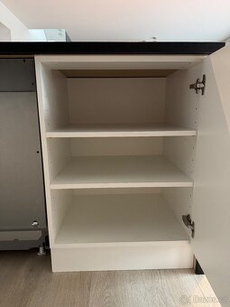 Kuchyňský ostrůvek d248,5 x š90 x v 89 - 5