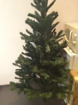 Umělý vánoční stromek - 5