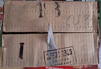 Prodám nové retro hrníčky se zlatými proužky - 5