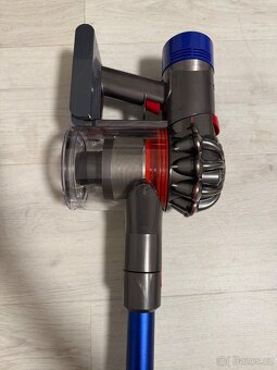 Dyson V8 - 5