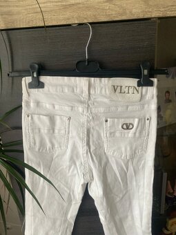 KRÁSNÉ KALHOTY -- VALENTINO - 5
