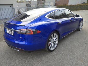TESLA MODEL S 85D, 4x4 ,1 MAJITEL,NABÍJENÍ ZDARMA - 5
