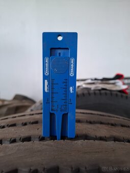 Pneu 315/70 -22,5 - 5