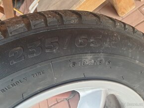 Kusovka BMW X5 235/65R17 - 5