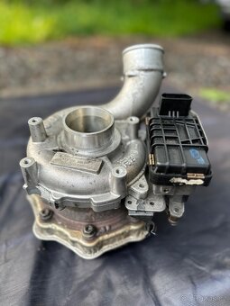 Trubín do Audi a 6 / 3.0 tdi - 5
