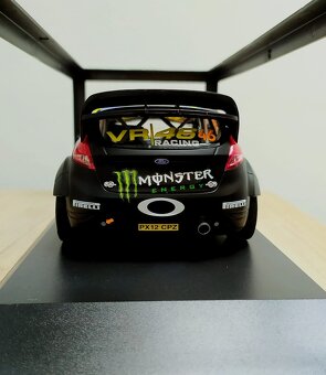 Minichamps 1:18 Ford - 5