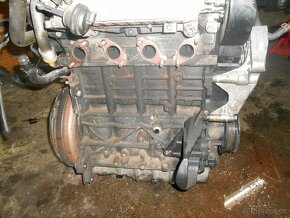 prodam motor 2.0tdi , 103kw , kod BKD , audi a3, 8P , - 5