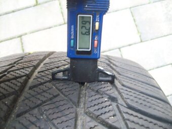 zimní pneu Kodiaq RS Bridgestone 235.50.19 99H - 5