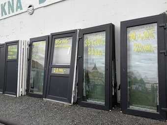 okno plastové šedé - 5