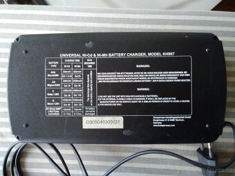 Nabíječka tužkových a 9V baterií Tronic. - 5